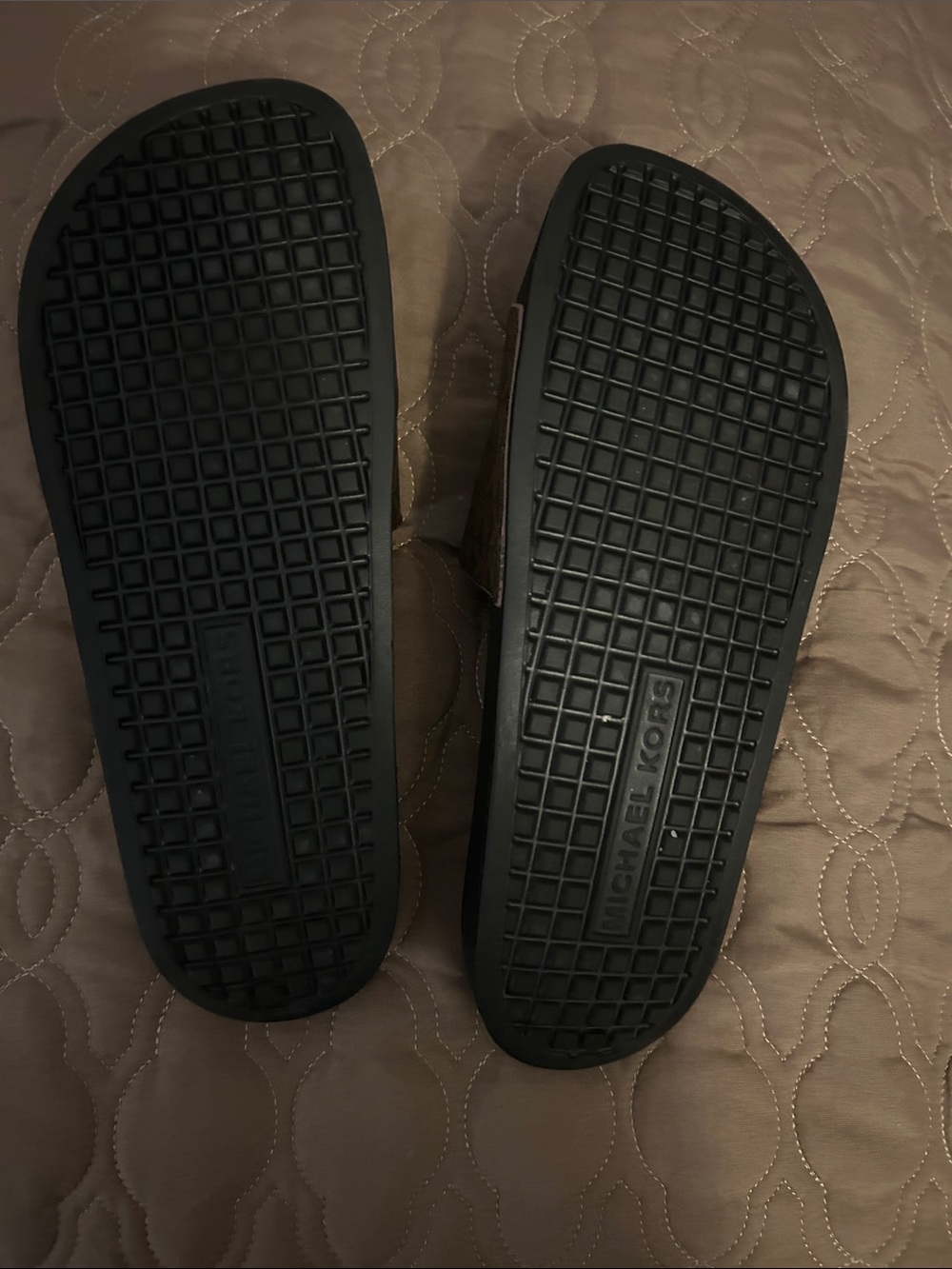 Michael Kors size 7 women’s Brown & Black MK Logo Slide Sandals - Picture 3 of 4